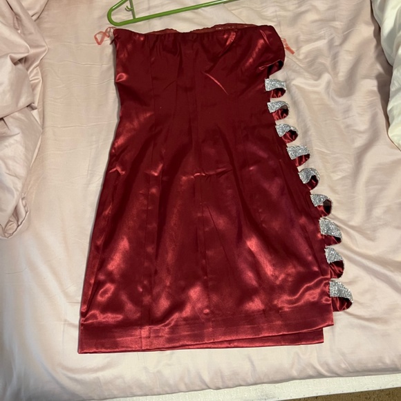 Meshki Diamanté red satin strapless dress - Picture 3 of 3